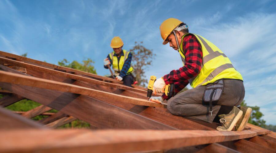 Professional Flat Roofing Installation services in Mapleton, IA
